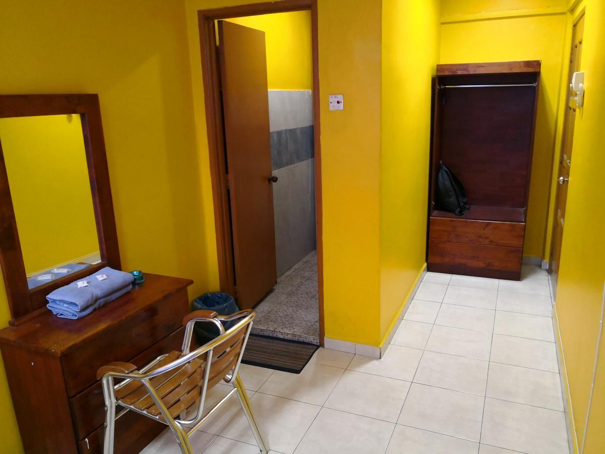 Lucky Budget Hotel @ Nilai Bagian luar foto