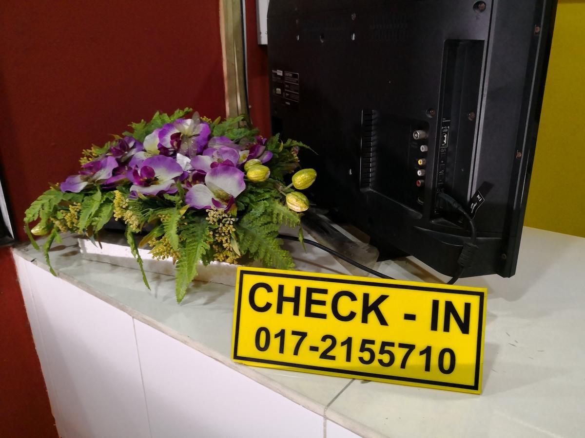 Lucky Budget Hotel @ Nilai Bagian luar foto